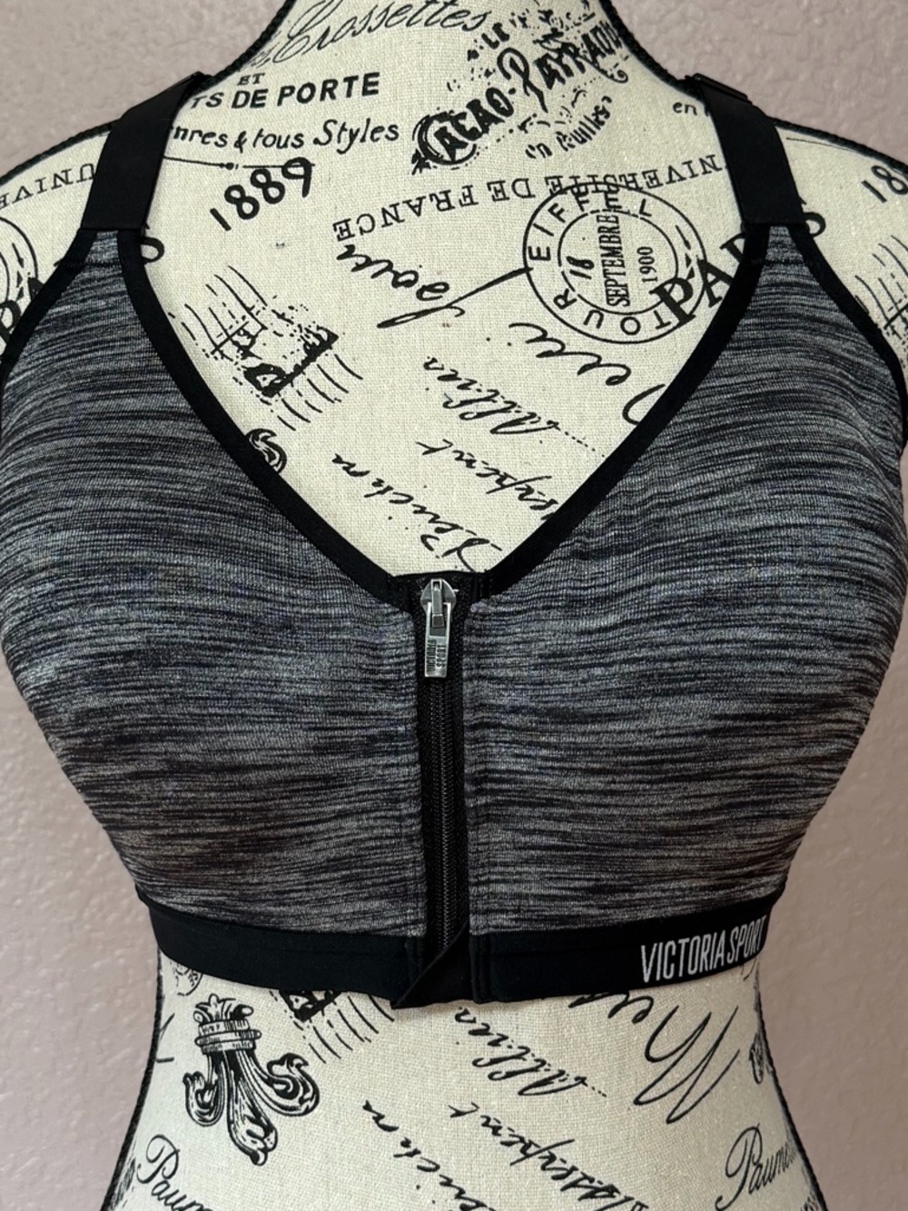 Incredible by Victoria’s Secret Sports Bra